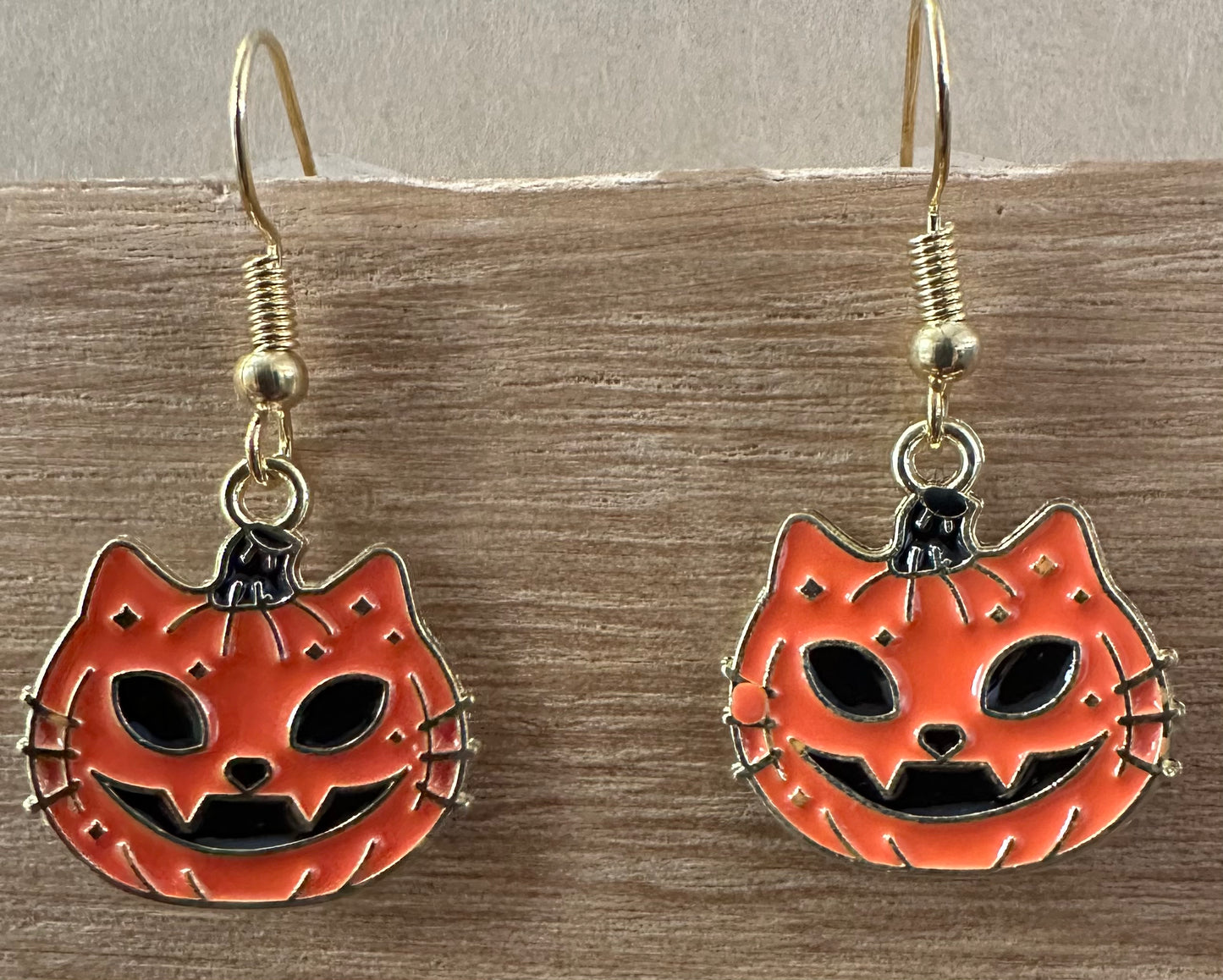 Spooky Kitty Pumpkin Earrings