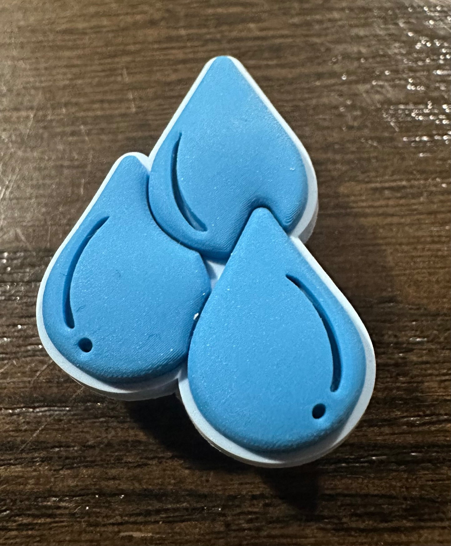 Water drops shoe charm