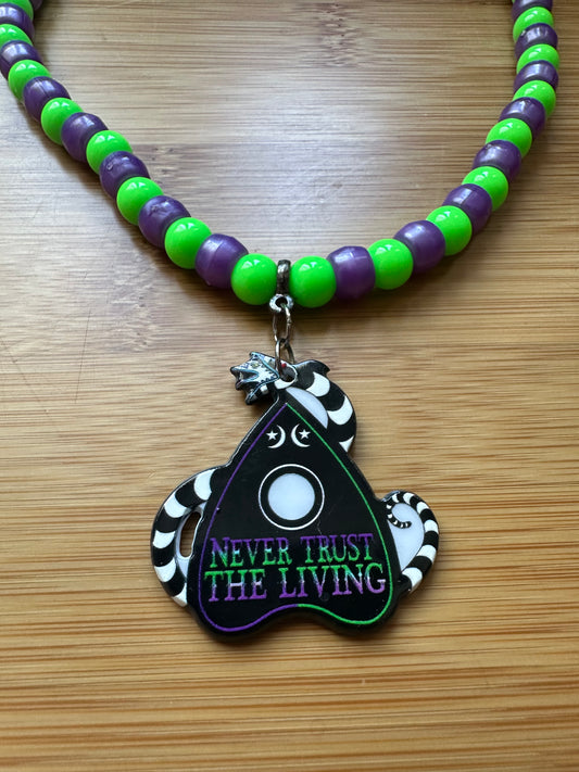 Spooky Beaded stretch necklace