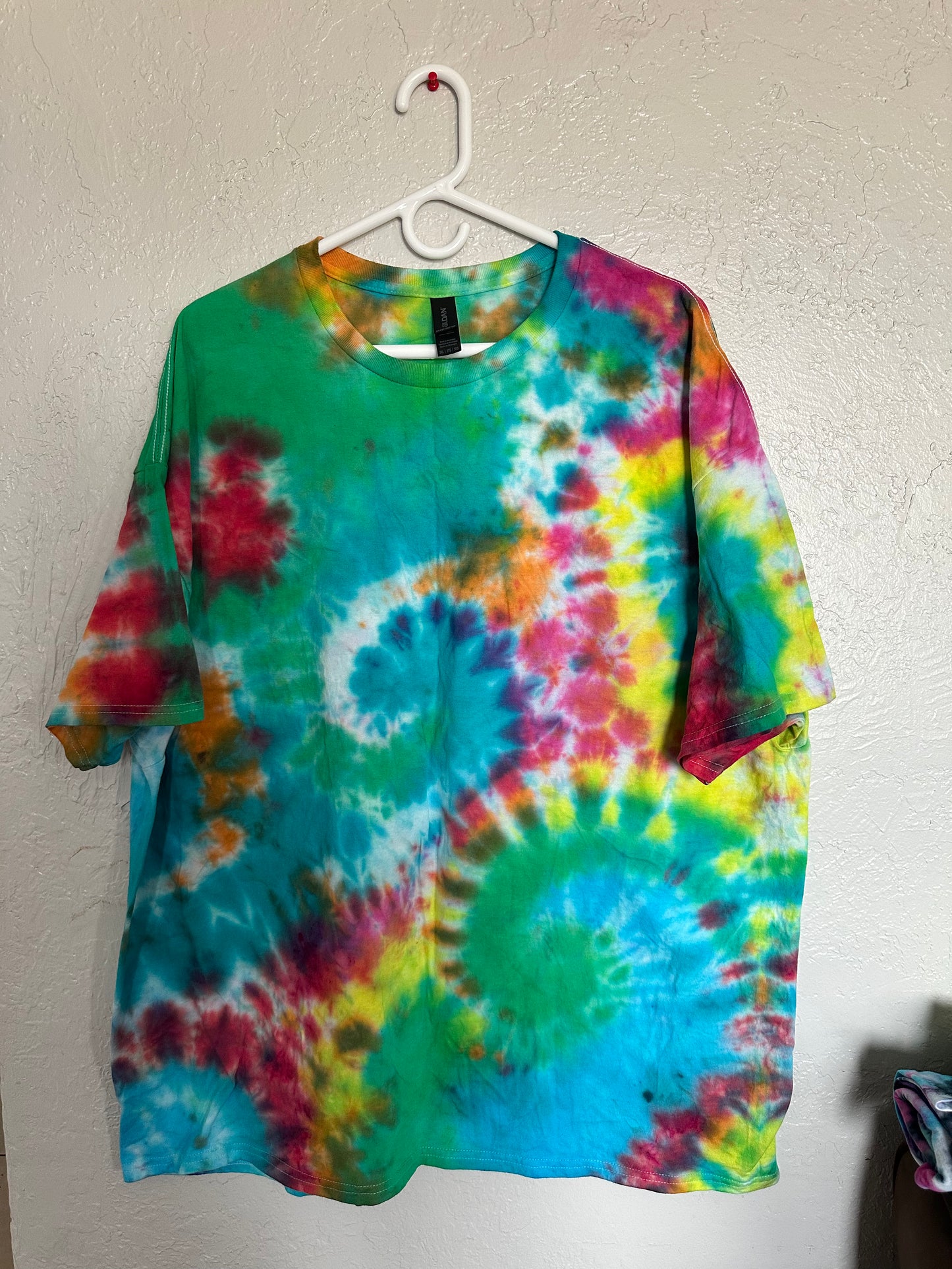 Rainbow spiral splatter Tie-Dye tee 3XL