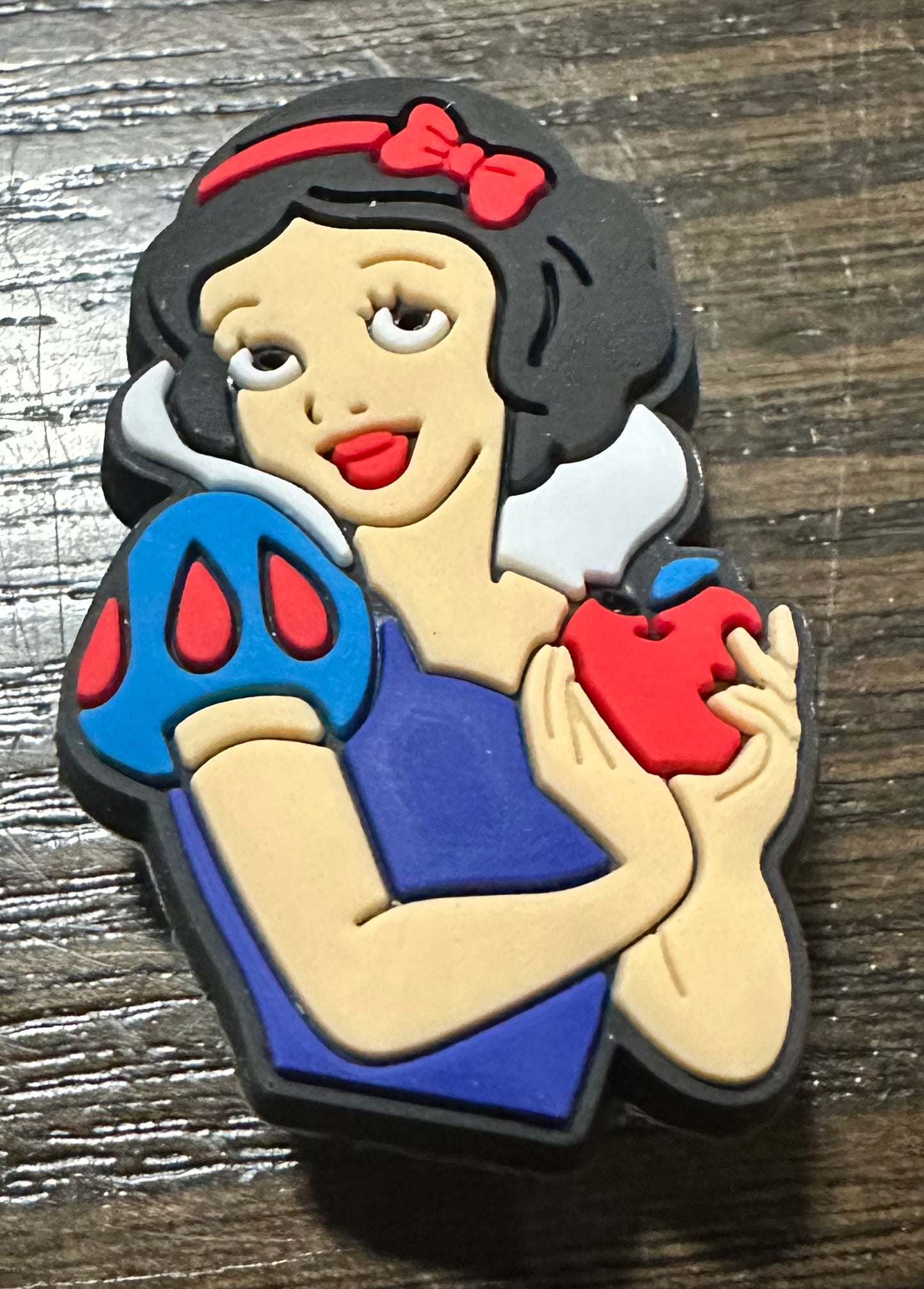 Snow White shoe charm