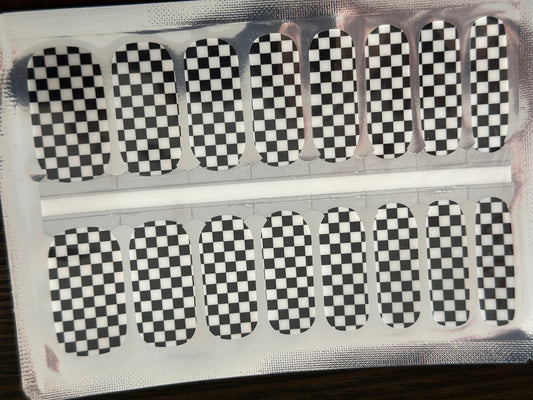 Black & white checkered nail polish strips