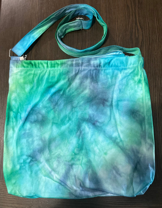 Mermaids kiss Tie-Dye Purse